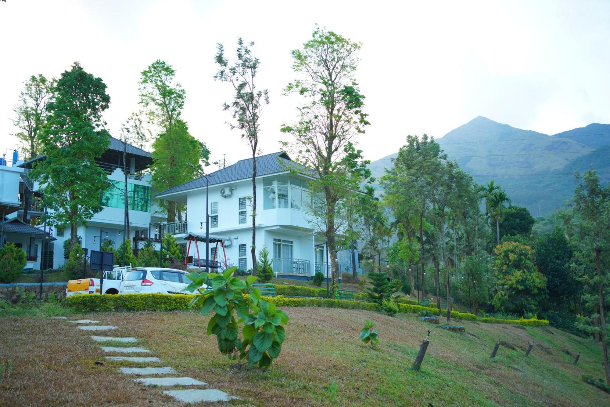 Vythiri Retreat Resort Exterior photo