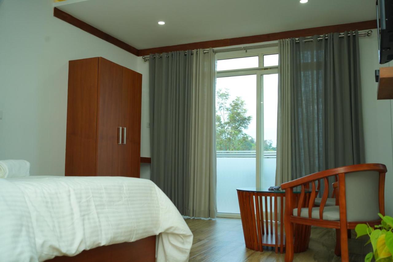 Vythiri Retreat Resort Exterior photo