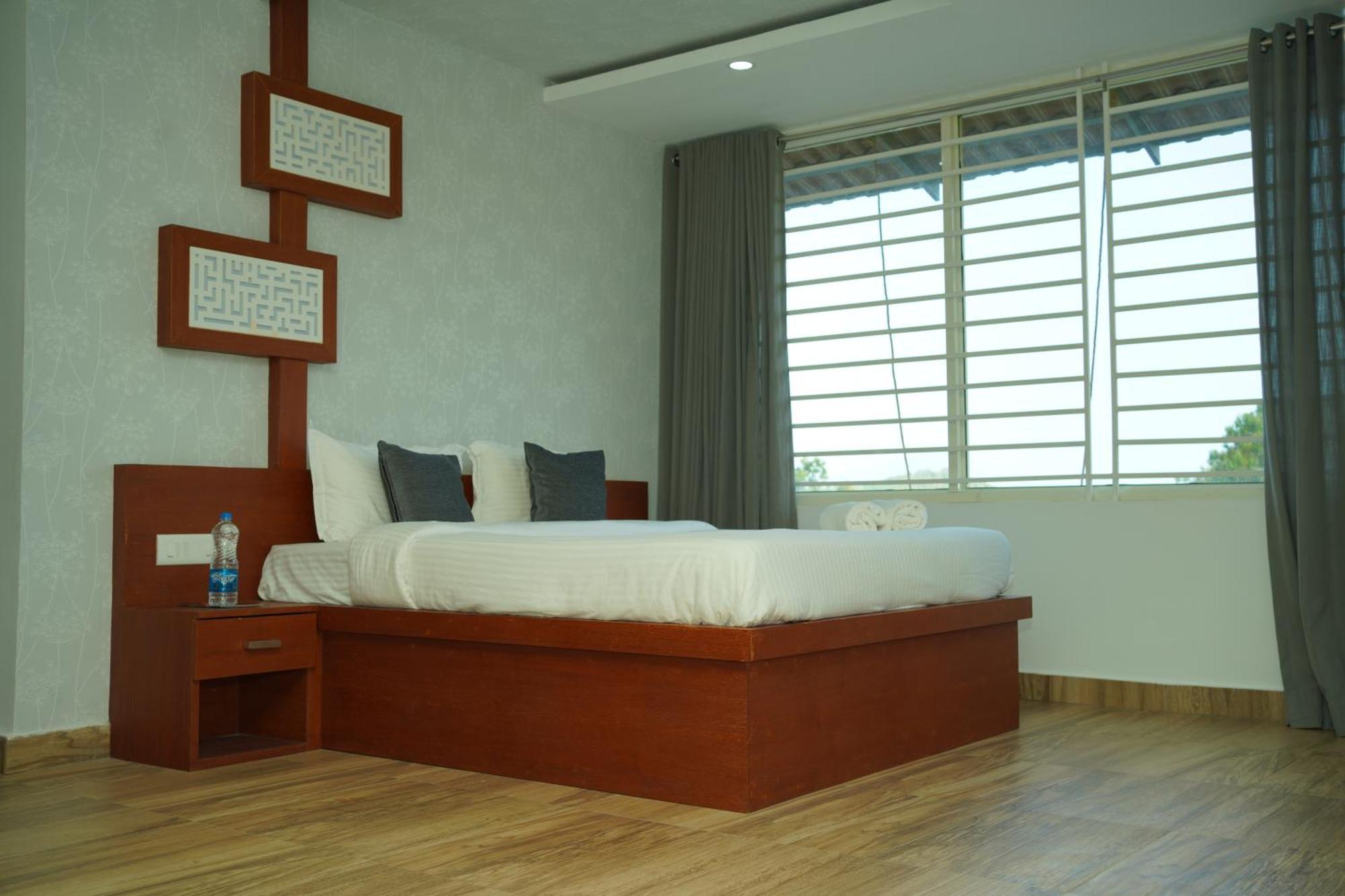 Vythiri Retreat Resort Exterior photo